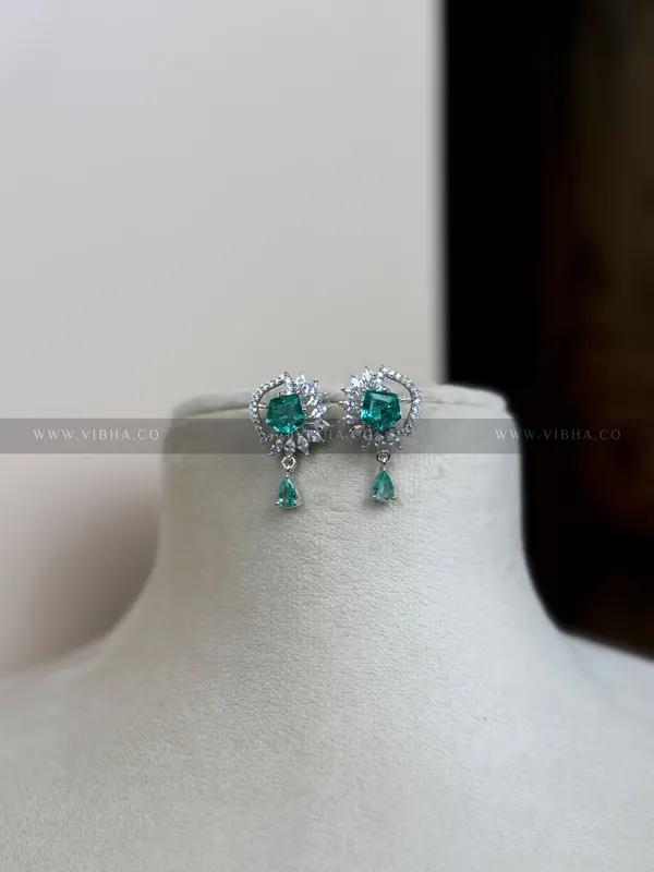 Silver_Premium_Metal_Earrings_For_Women