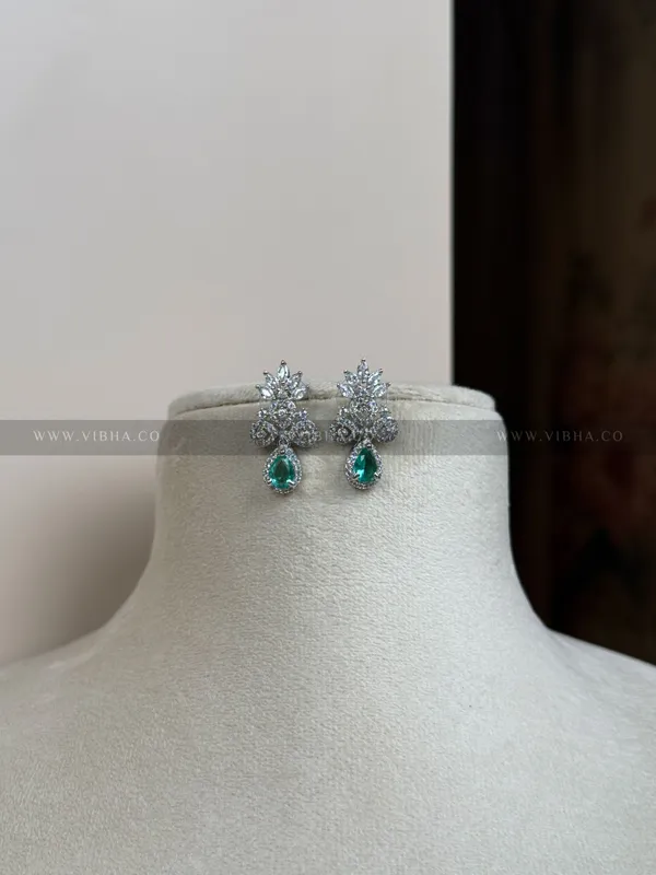 Silver_Premium_Metal_Earrings_For_Women
