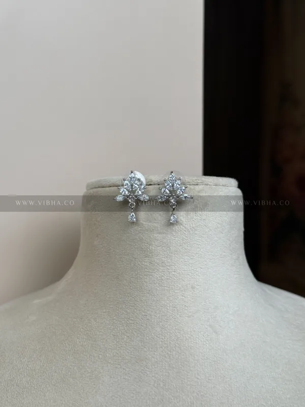 Silver_Premium_Metal_Earrings_For_Women