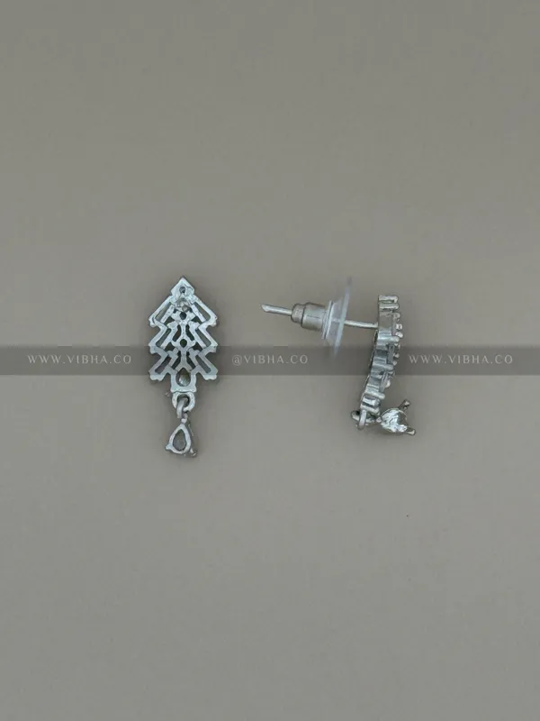 Silver_Premium_Metal_Earrings_For_Women