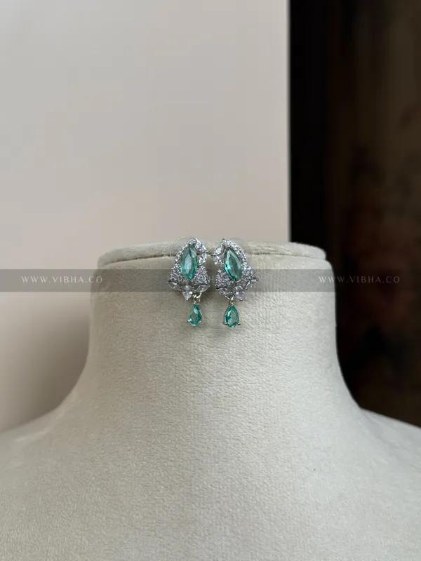 Silver_Premium_Metal_Earrings_For_Women