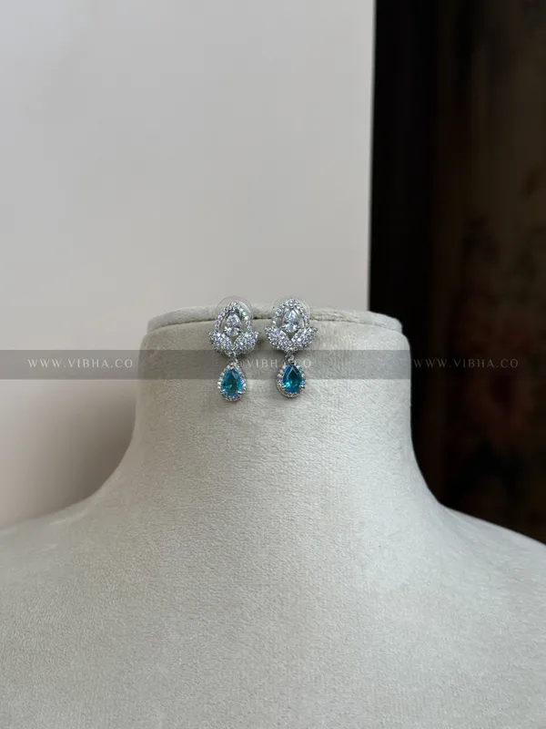Silver_Premium_Metal_Earrings_For_Women