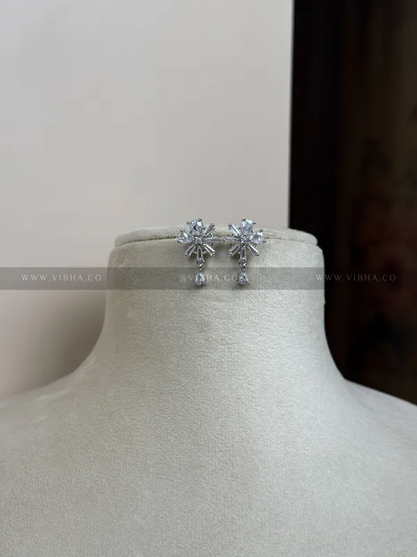 Silver_Premium_Metal_Earrings_For_Women