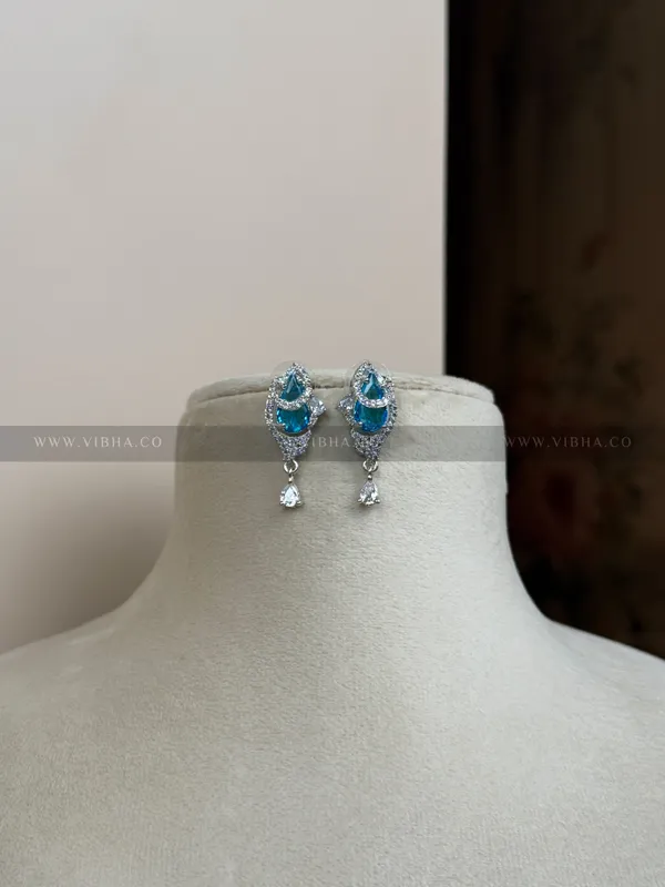 Silver_Premium_Metal_Earrings_For_Women
