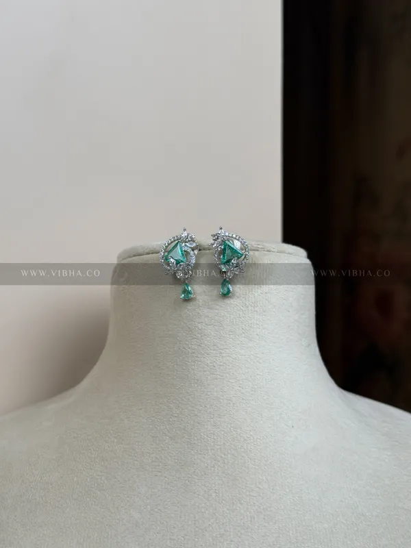 Silver_Premium_Metal_Earrings_For_Women