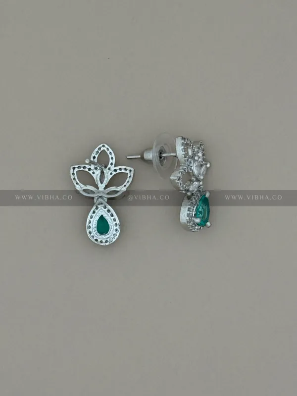 Silver_Premium_Metal_Earrings_For_Women