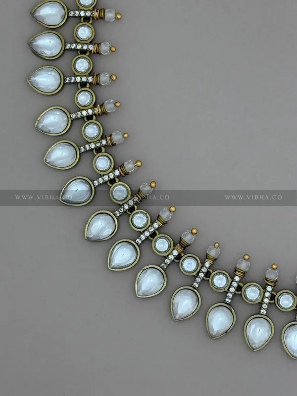 White_Premium_Metal_Necklace_Set_For_Women