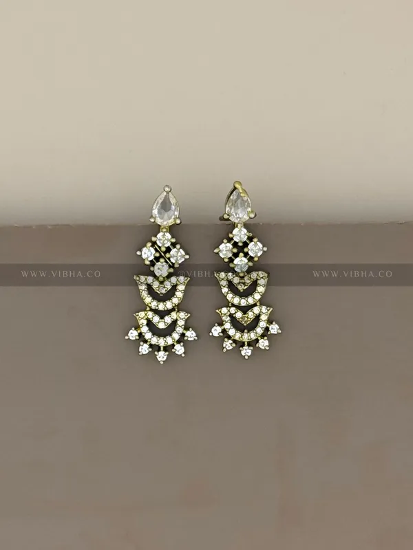 White_Premium_Metal_Necklace_Set_For_Women