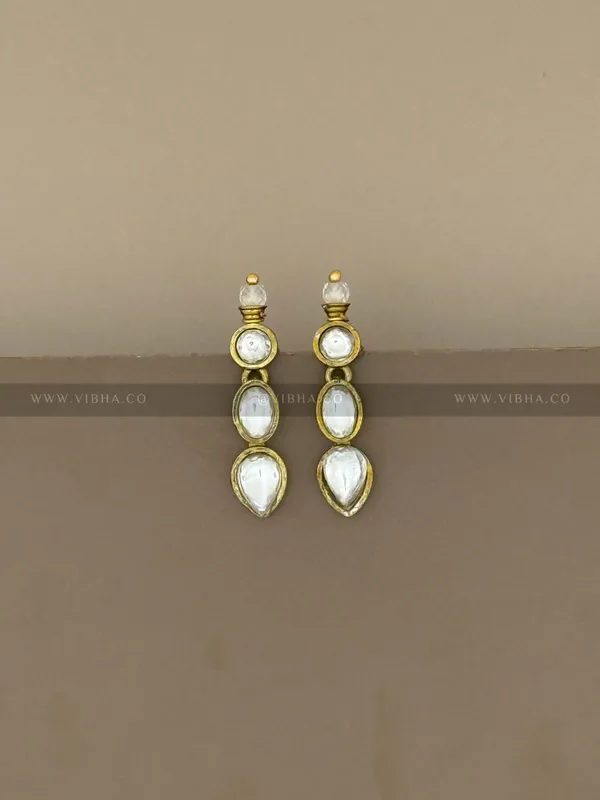 White_Premium_Metal_Necklace_Set_For_Women
