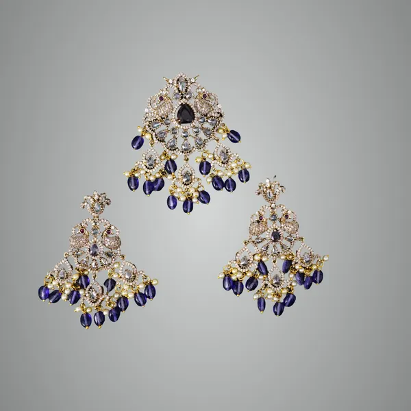 Violet_Premium_Metal_Pendant_Set_For_Women