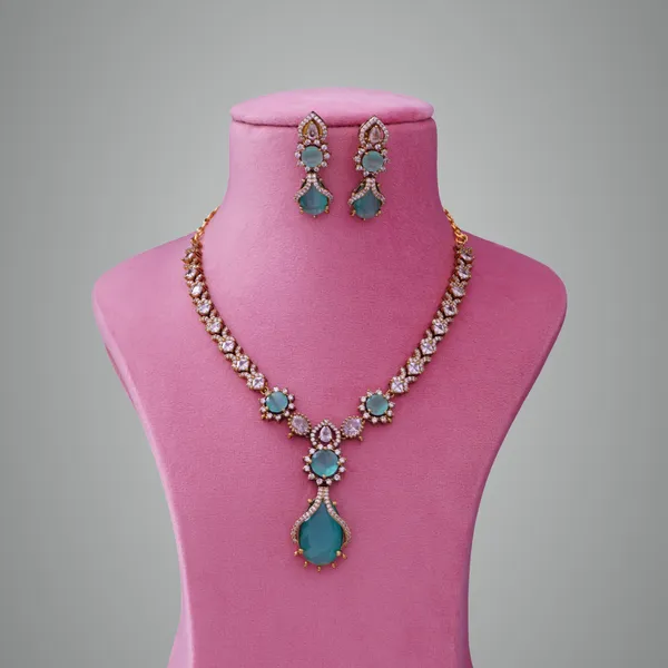 Mint_Green_Premium_Metal_Necklace_Set_For_Women