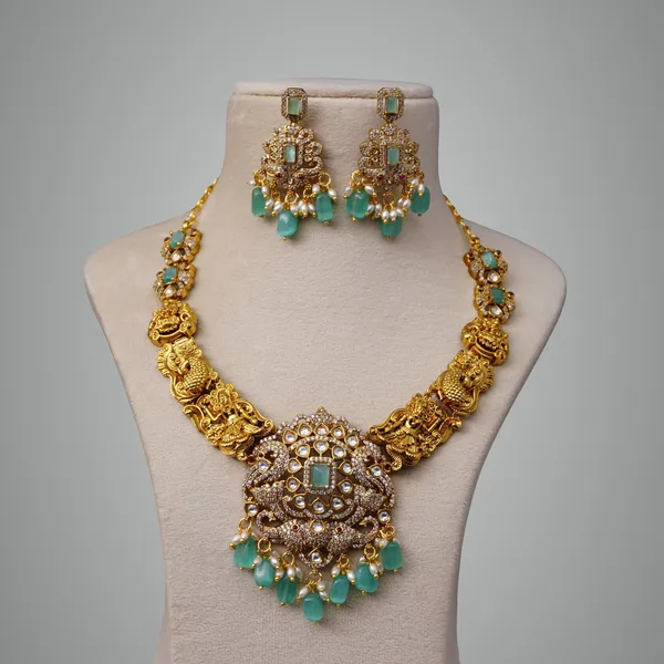 Mint_Green_Premium_Metal_Necklace_Set_For_Women