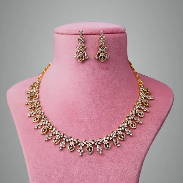White_Premium_Metal_Necklace_Set_For_Women