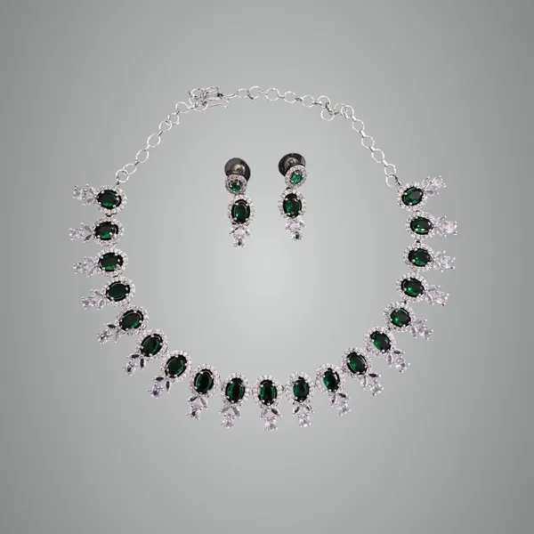 Green_Premium_Metal_Necklace_Set_For_Women