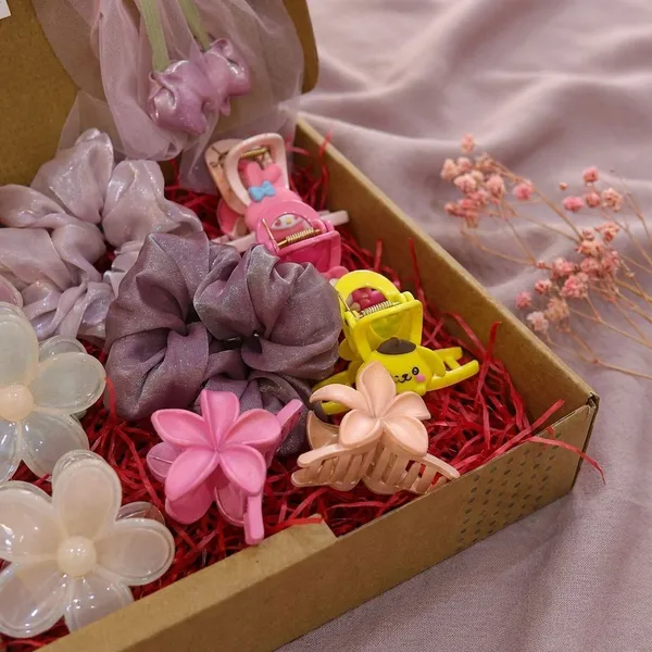 Multicolor_Luxury_Hair_Accessories_Hamper