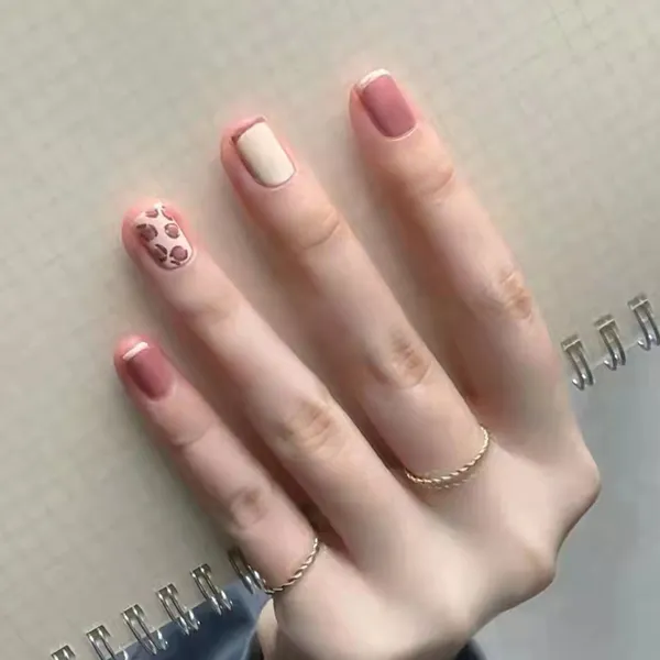 Brown_and_White_Leopard_Mocha__Nails_With_Glue_&_Manicure_Kit_(Set_Of_24)