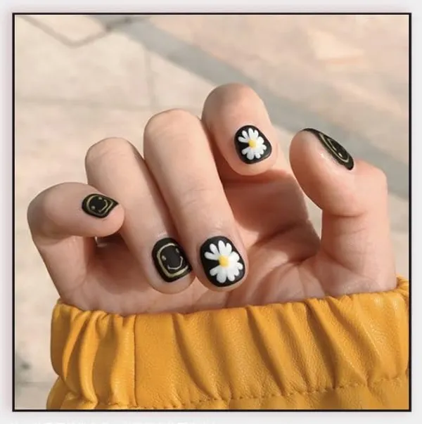 Multicolor__Nails_With_Glue_&_Manicure_Kit_Daisies_(Set_Of_24)