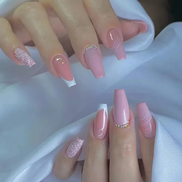 Multicolor__Nails_With_Glue_&_Manicure_Kit_Ballet_(Set_Of_24)