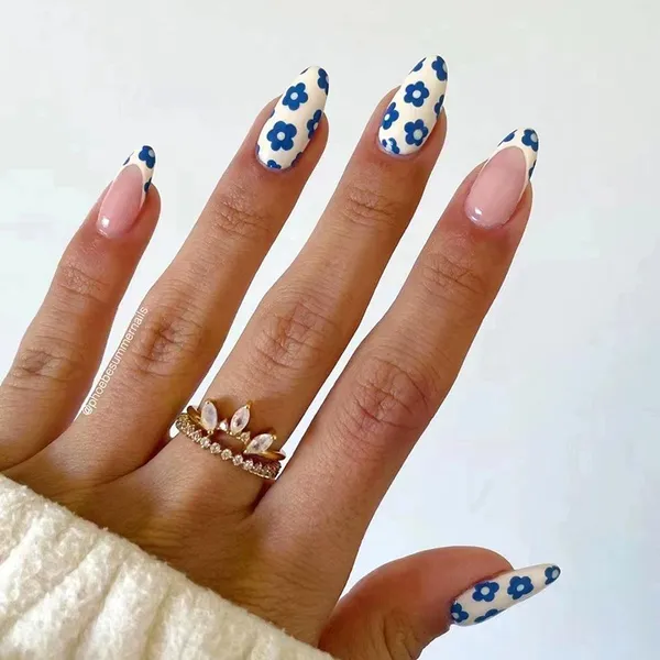 Multicolor__Nails_With_Glue_&_Manicure_Kit_Milky_Bloom_(Set_Of_24)