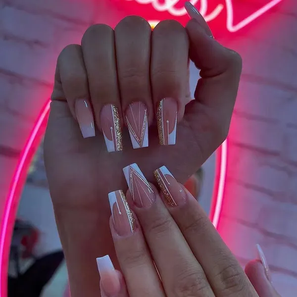 Multicolor__Nails_With_Glue_&_Manicure_Kit_Snow_Sparkle_(Set_Of_24)