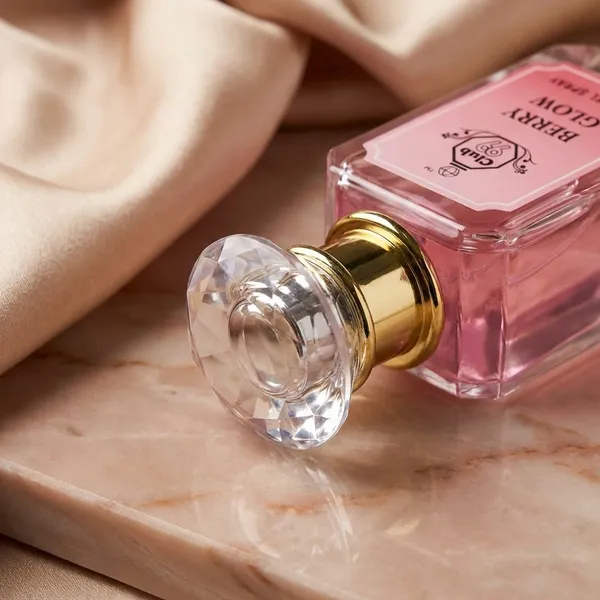 Fresh_Floral_Fruity_Berry_Glow_Perfume_For_Unisex