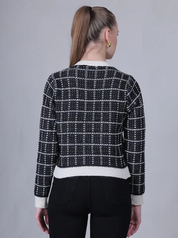 Black_Woolen_Checked_Sweater_For_Women