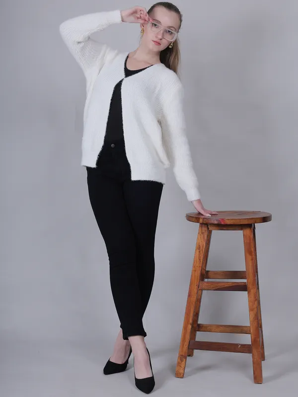 White_Woolen_Open_Front_Shrug_For_Women