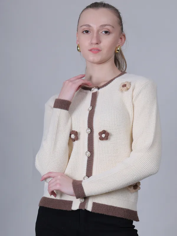 Cream_Woolen_Floral_Knitted_Cardigan_For_Women