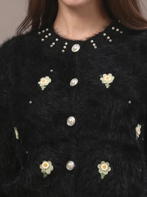 Black_Floral_Styled_Cardigan_For_Women