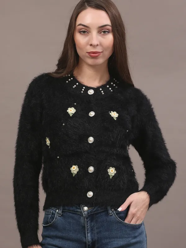Black_Floral_Styled_Cardigan_For_Women