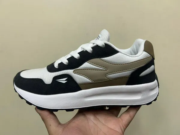 White_And_Black_Air_Mesh_With_Rexine_Casual_Shoes_For_Men_|_Performance_10