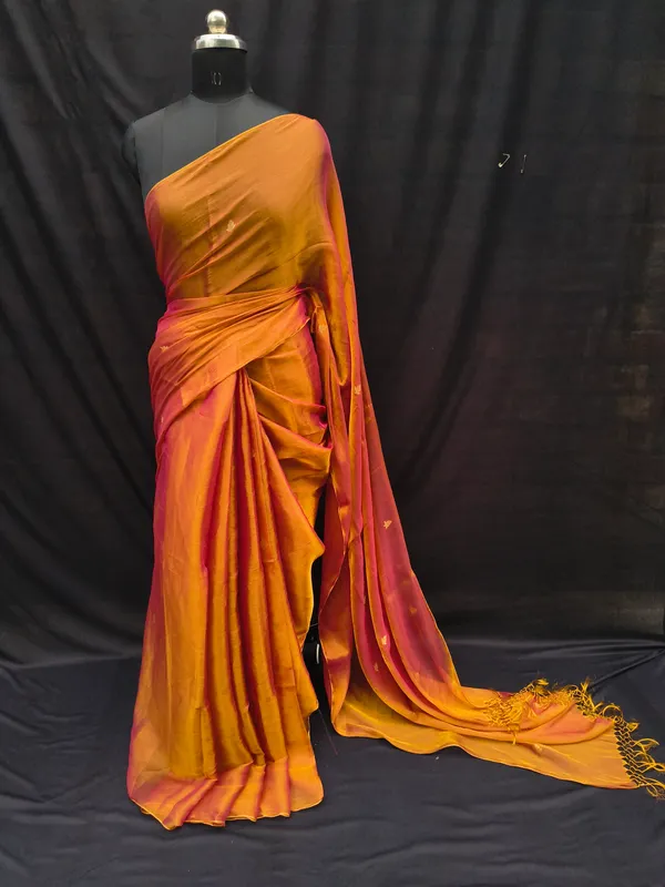 Turmeric_Gold_And_Rani_Pink_Metallic_Ombre_Zari_Tissue_Handloom_Saree_For_Women