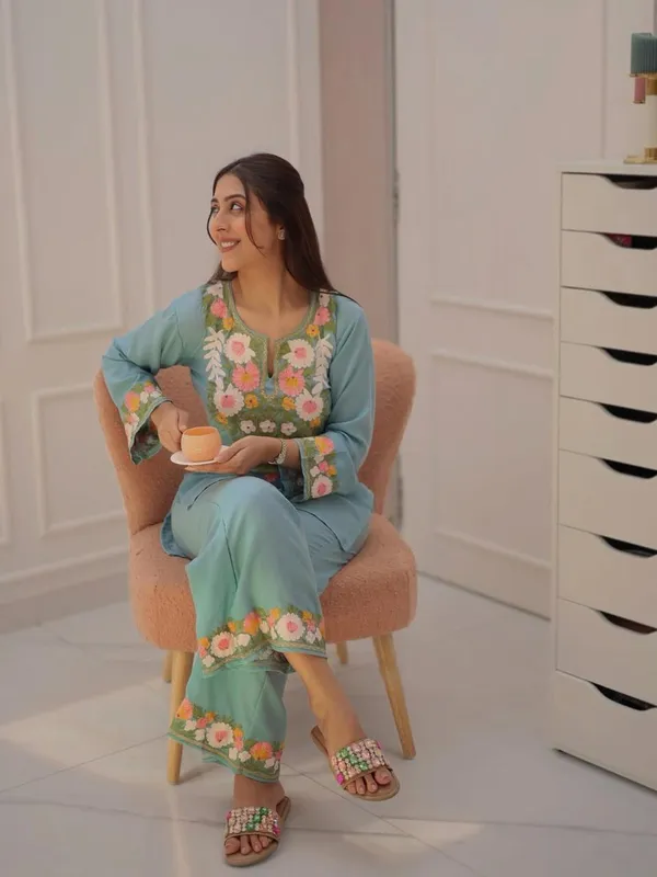 Light_Blue_Embroidered_Floral_Kurta_Set_With_Matching_Bottoms