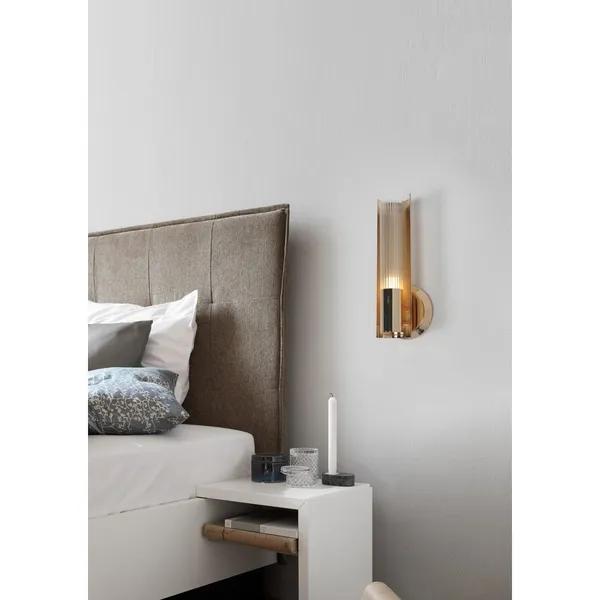 Gold_Metal_Acrylic_Modern_Wall_Light_Default_Title