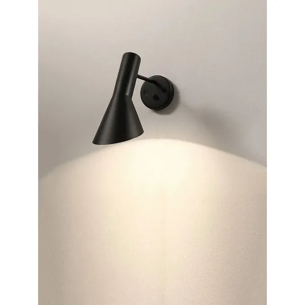 Black_White_Metal_Modern_Wall_Light_Default_Title