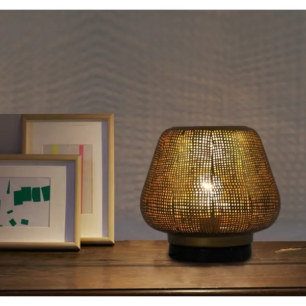 Mattgold_Metal_Modern_Table_Lamp_Default_Title