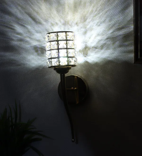 Lights_Gold_Iron_Wall_Light_7088_B_Default_Title