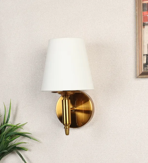 Lights_Gold_Iron_Wall_Light_A_Sl_Default_Title