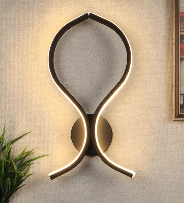 Lights_Black_Iron_Wall_Light_Beauty_Queen_Default_Title