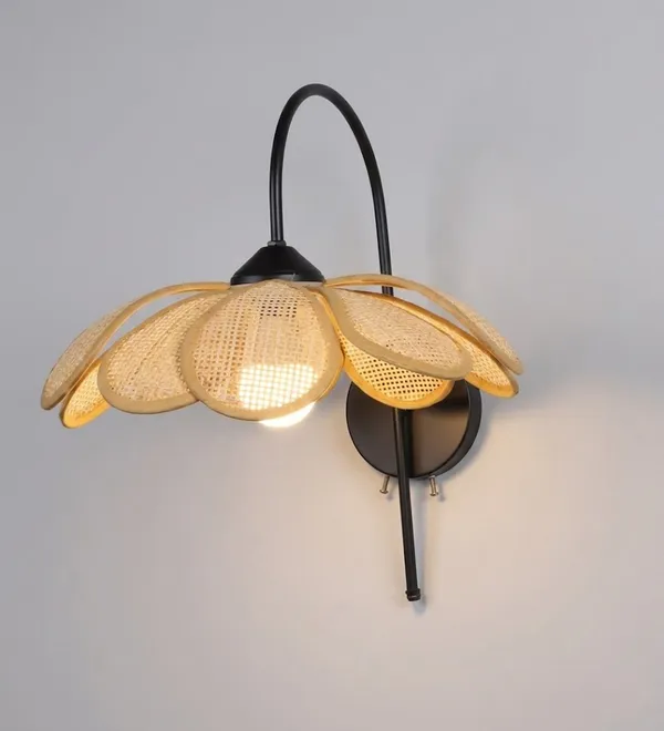 Lights_Black_Iron_Wall_Light_Flower_Wall_Default_Title