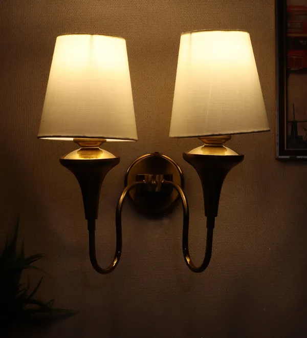 Lights_Gold_Iron_Wall_Light_Kuppi_2w_Wh_Default_Title