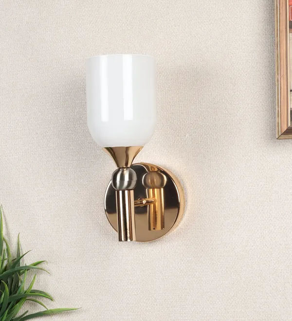 Lights_Gold_Iron_Wall_Light_S_611_1w_Default_Title
