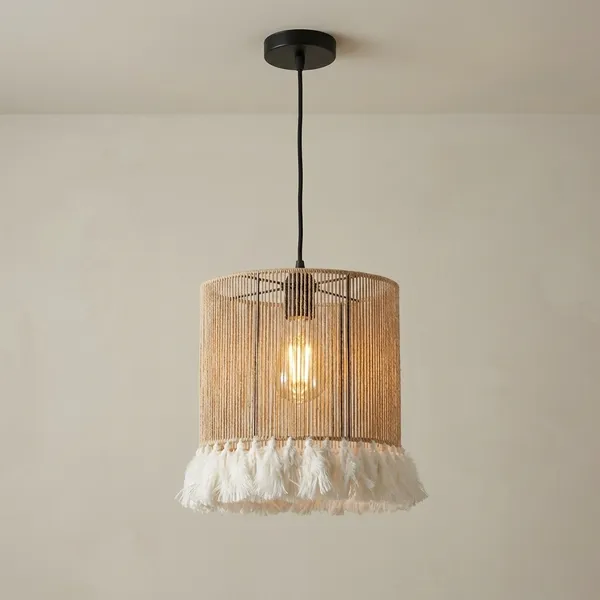 Natural_Cane_Raffia_Bohemian_Fringed_Hanging_Lamp