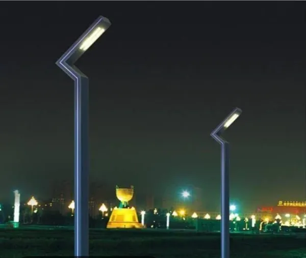 Modern_Angular_LED_Outdoor_Street_Light_Pole