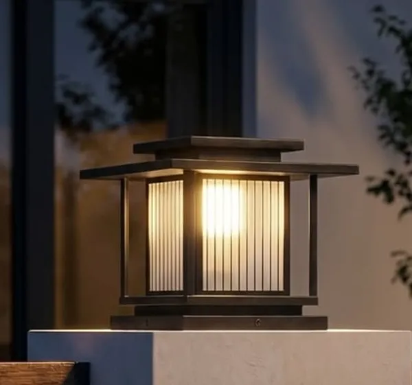 Black_Modern_Slatted_Lantern_Light