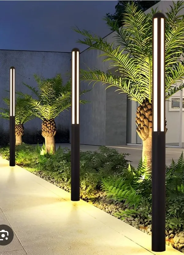 Black_Outdoor_Bollard_Pathway_Light