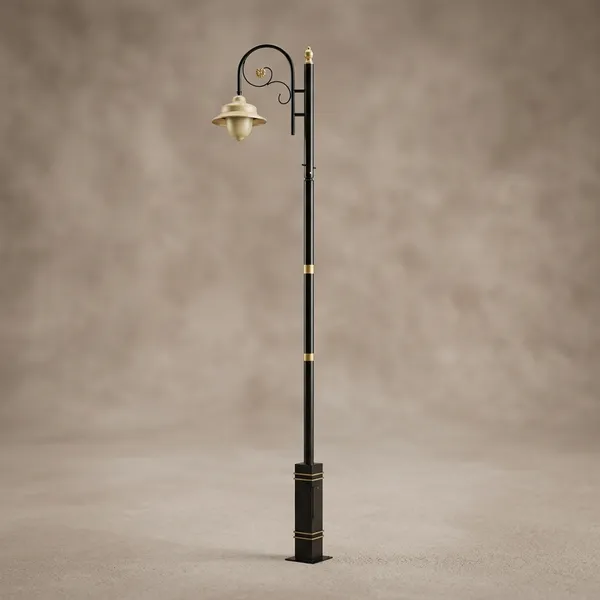 Black_Metal_Decorative_Outdoor_Garden_Lamp_Post