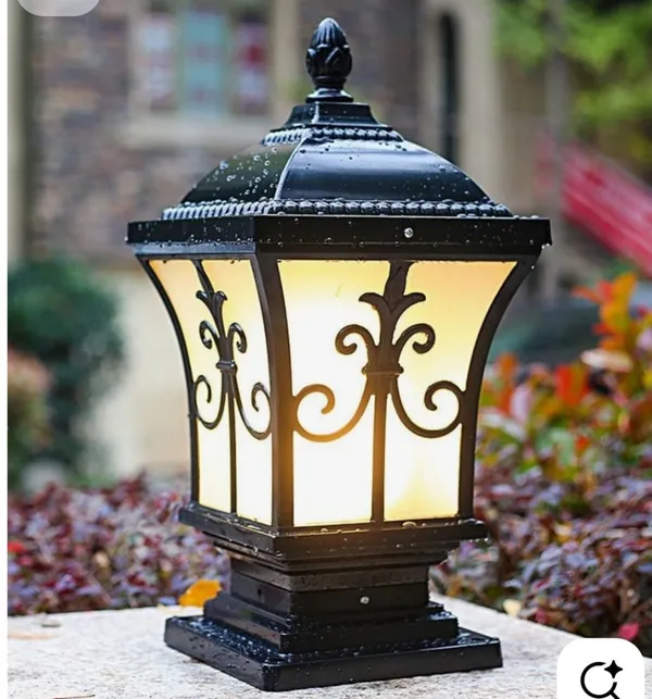 Black_Metal_Traditional_Ornate_Outdoor_Garden_Lantern