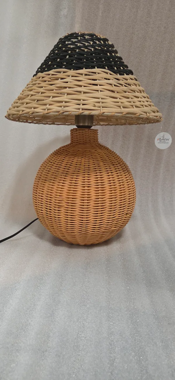 Natural_Cane_Coastal_Handwoven_Wicker_Table_Lamp