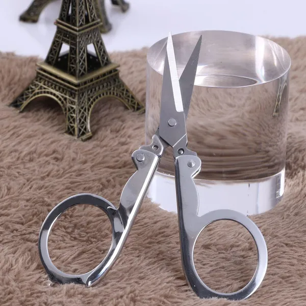 Silver_Folding_Scissor_3.5Inch_Used_In_Crafting_And_Cutting_Purposes_For_Childrenâ€™S_And_Adults.
